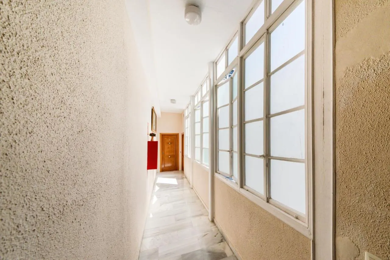Holidays2Malaga Calle Nueva 2 Bedrooms High Speed Wifi Spain