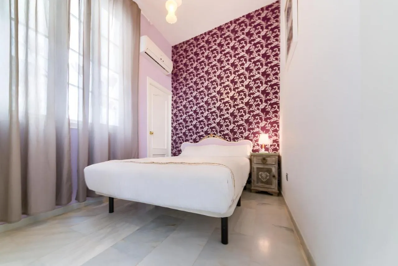 Holidays2Malaga Calle Nueva 2 Bedrooms High Speed Wifi Malaga
