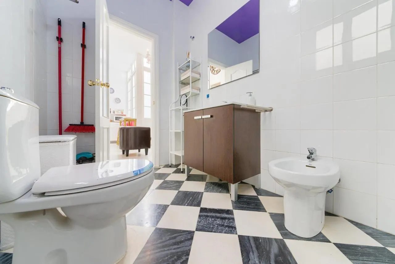 Holidays2Malaga Calle Nueva 2 Bedrooms High Speed Wifi Malaga